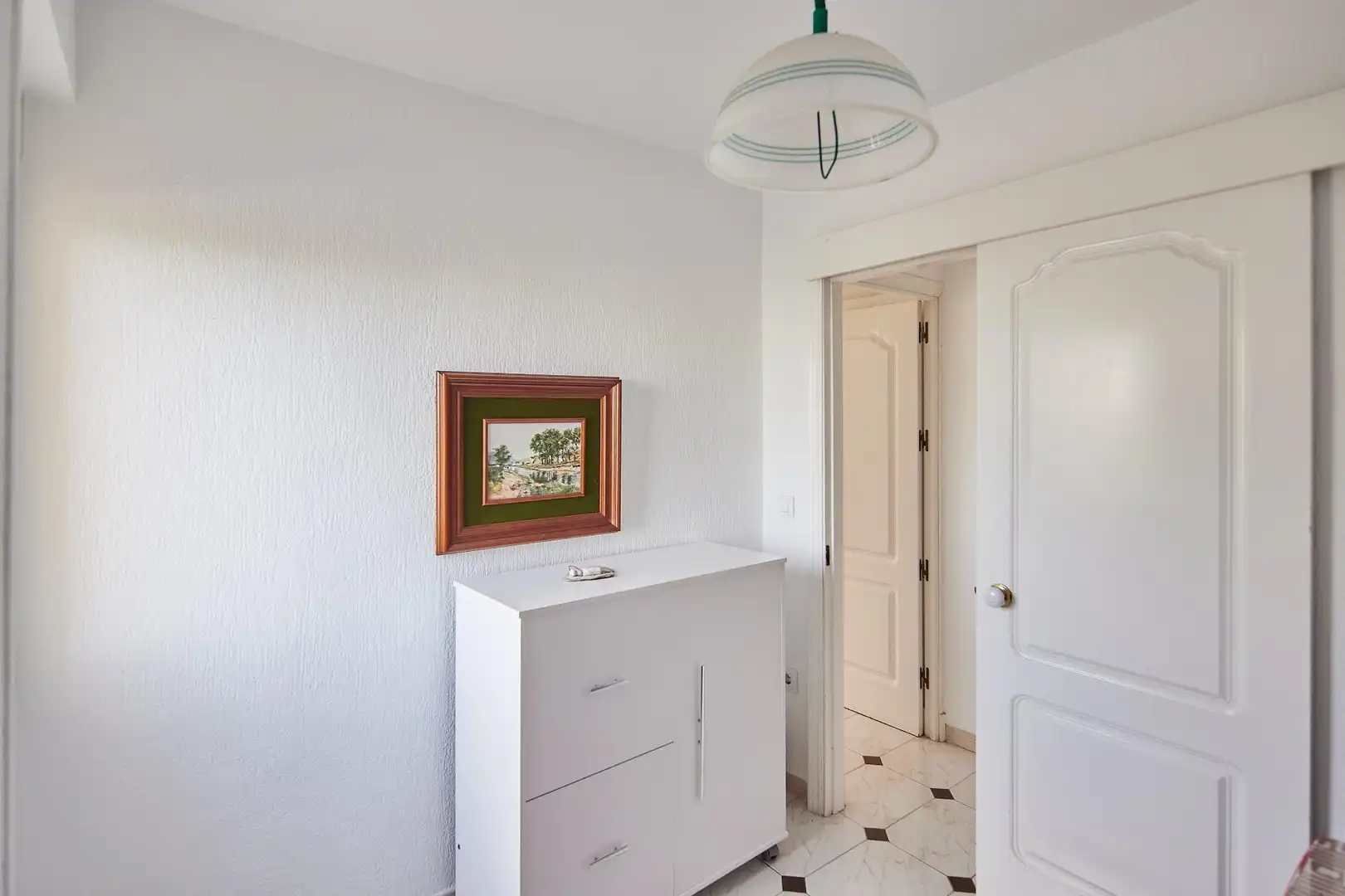 Habitación de Piso en venta en Cádiz con Terraza, Balcón y Alarma