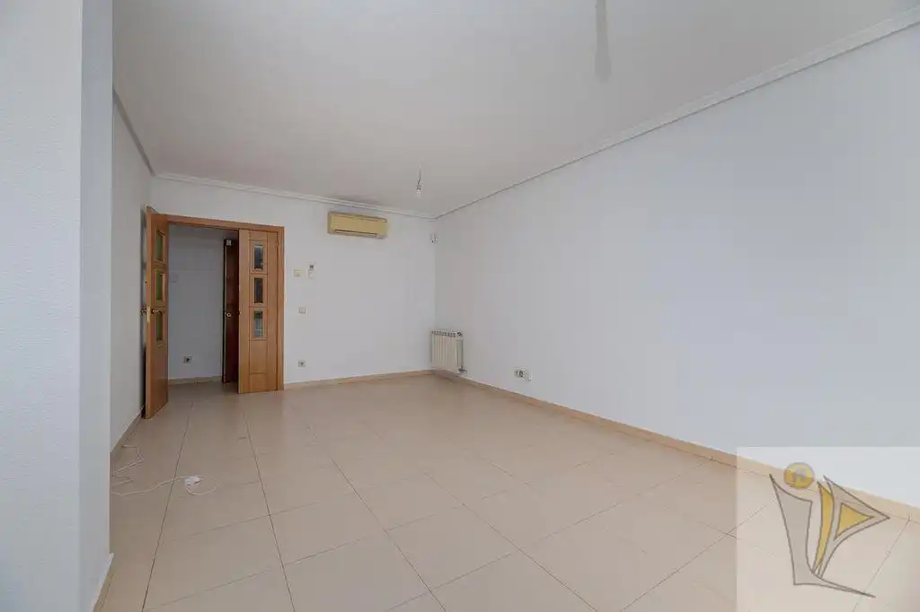 Flat for sale in Madrid