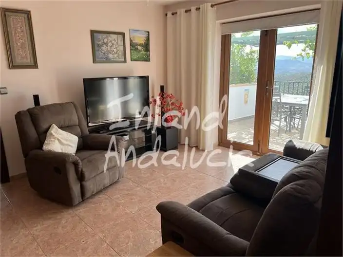 Sala de estar de Casa adosada en venta en Alcalá la Real con Terraza y Internet