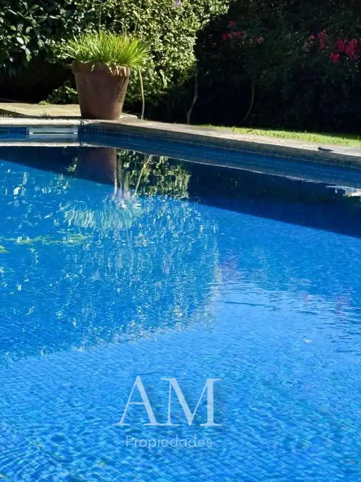 Piscina de Casa o chalet en venta en Vigo  con Calefacción, Jardín privado y Terraza