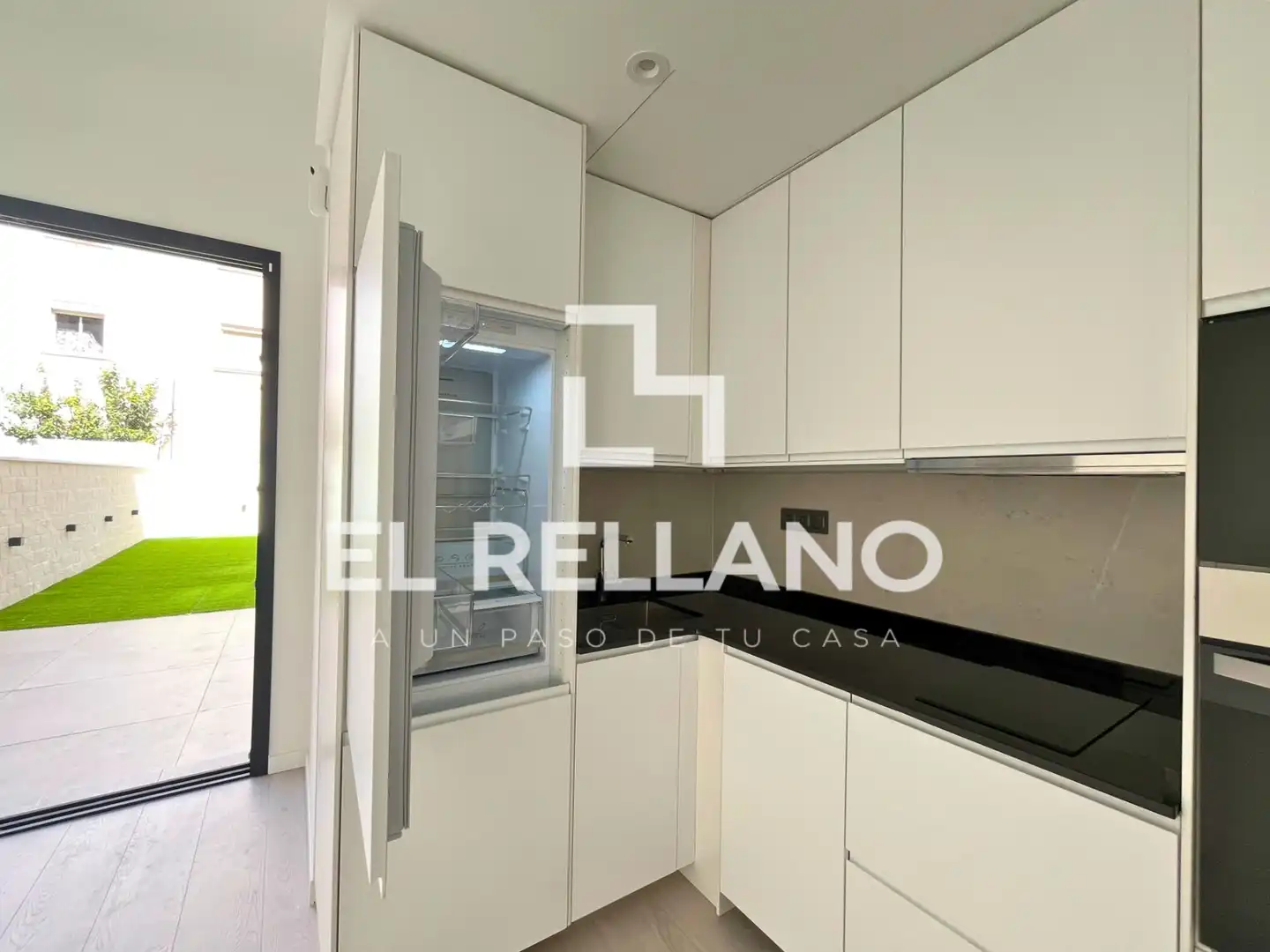 Cocina de Piso en venta en Badalona con Aire acondicionado, Calefacción y Jardín privado