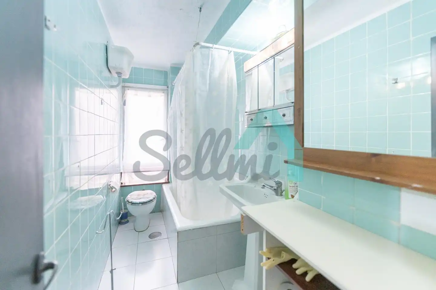 Badezimmer von Wohnung zur Miete in Gijón  mit Heizung, Terrasse und Möbliert
