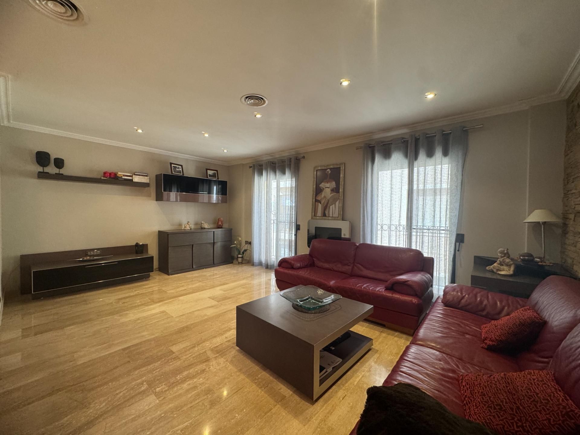 Living room of House or chalet for sale in Llíria  with Air Conditioner, Parquet flooring and Terrace