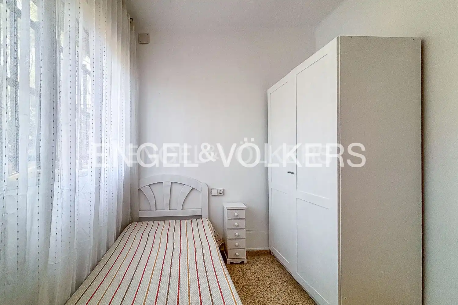 Bedroom of Houses for rent in Paterna  with Air Conditioner, Heating and Private garden