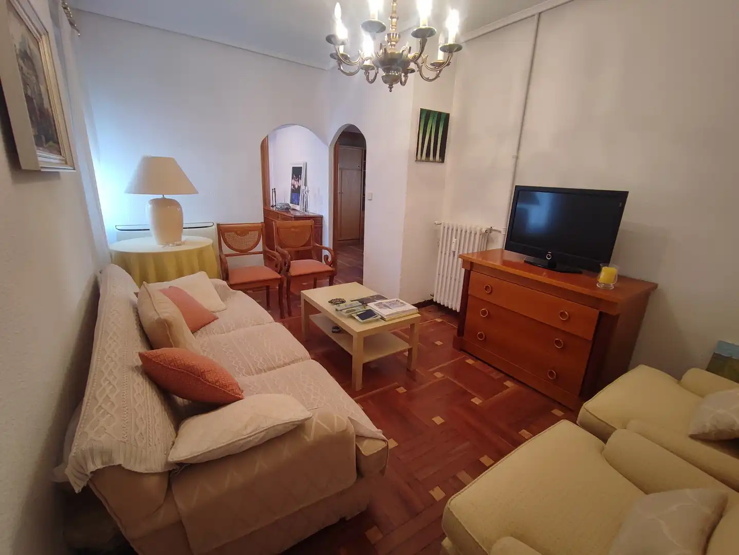 Sala d'estar de Pis en venda en Tetuán