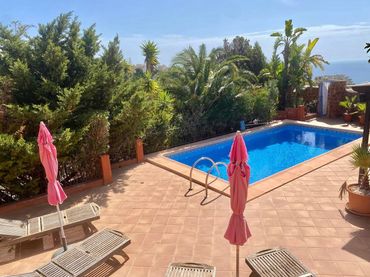 Villa con piscina in vendita a Cumbre del Sol