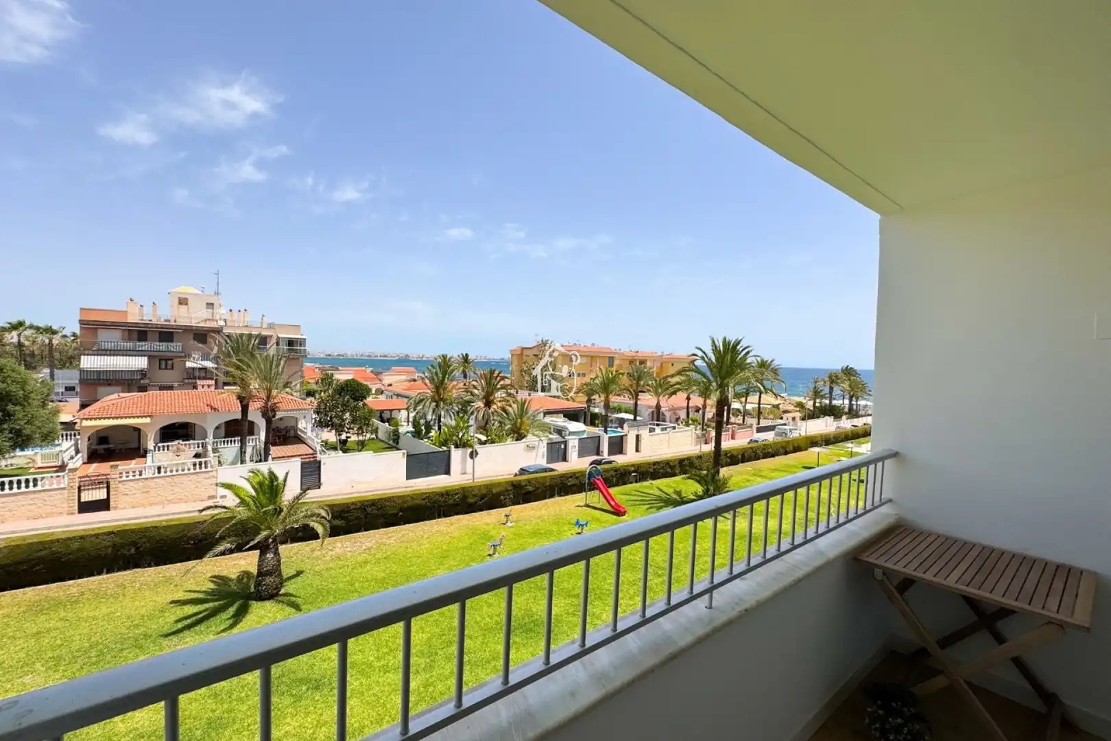 Apartament amb terrassa en venda a Playa del Acequión, Náufragos y Rocío del Mar