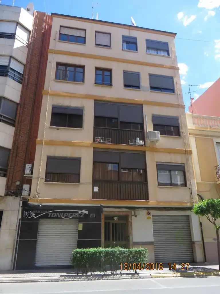 Piso con terraza en venta en Carrer de Gómez Ferrer 72