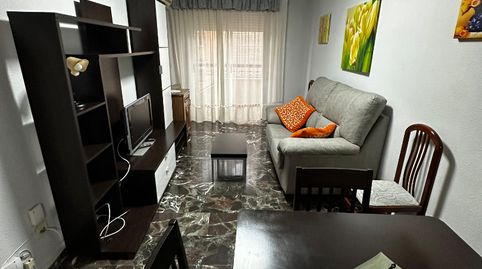 Foto 2 de Apartamento de alquiler en Calle Fuente del Alamillo, Nº 3, Valdeastillas - Fuentezuelas, Jaén Capital