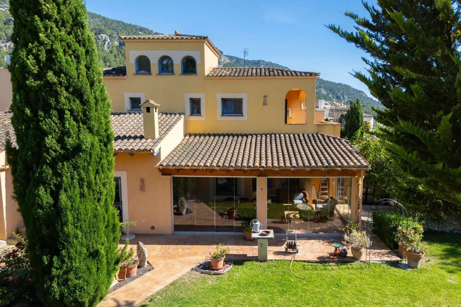 Vista exterior de Finca rústica en venda en Andratx amb Aire condicionat, Calefacció i Terrassa