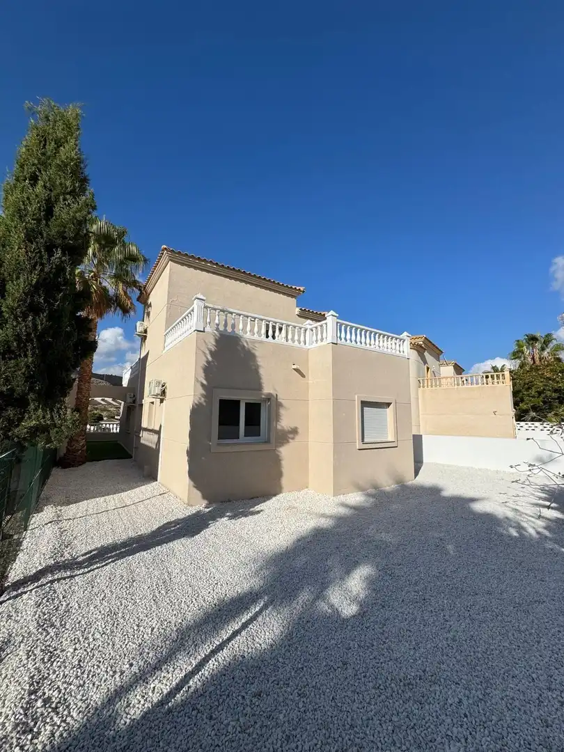 Casa amb terrassa en venda a Pueblo Acantilado - Lanuza, imagen 5