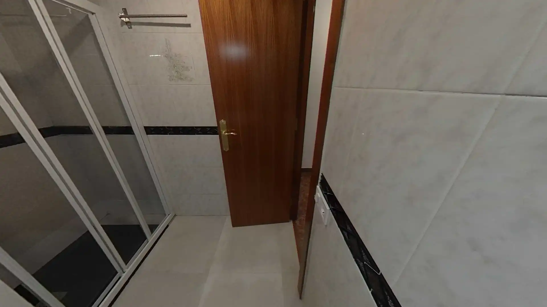 Badezimmer von Maisonette zum Verkauf in L'Hospitalet de Llobregat mit Heizung