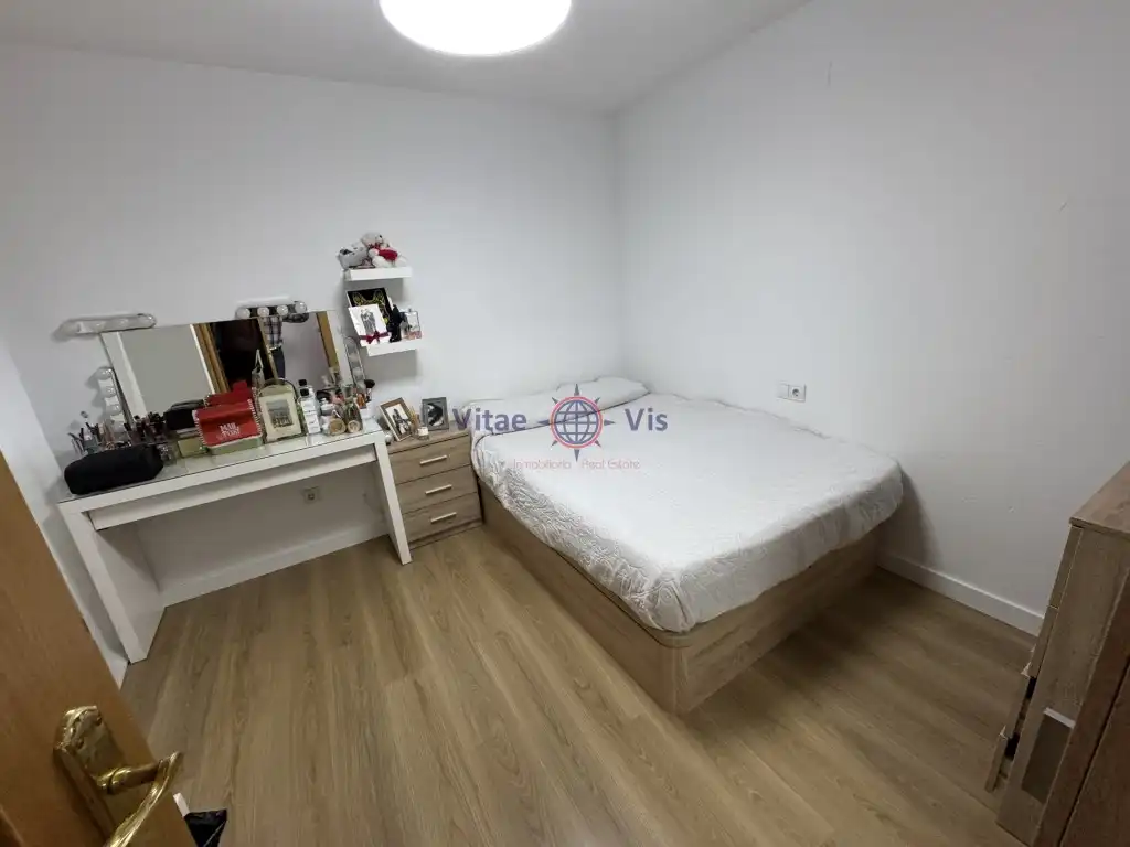 Bedroom of Flat for sale in Lorca  with Furnished, Balcony and Community pool