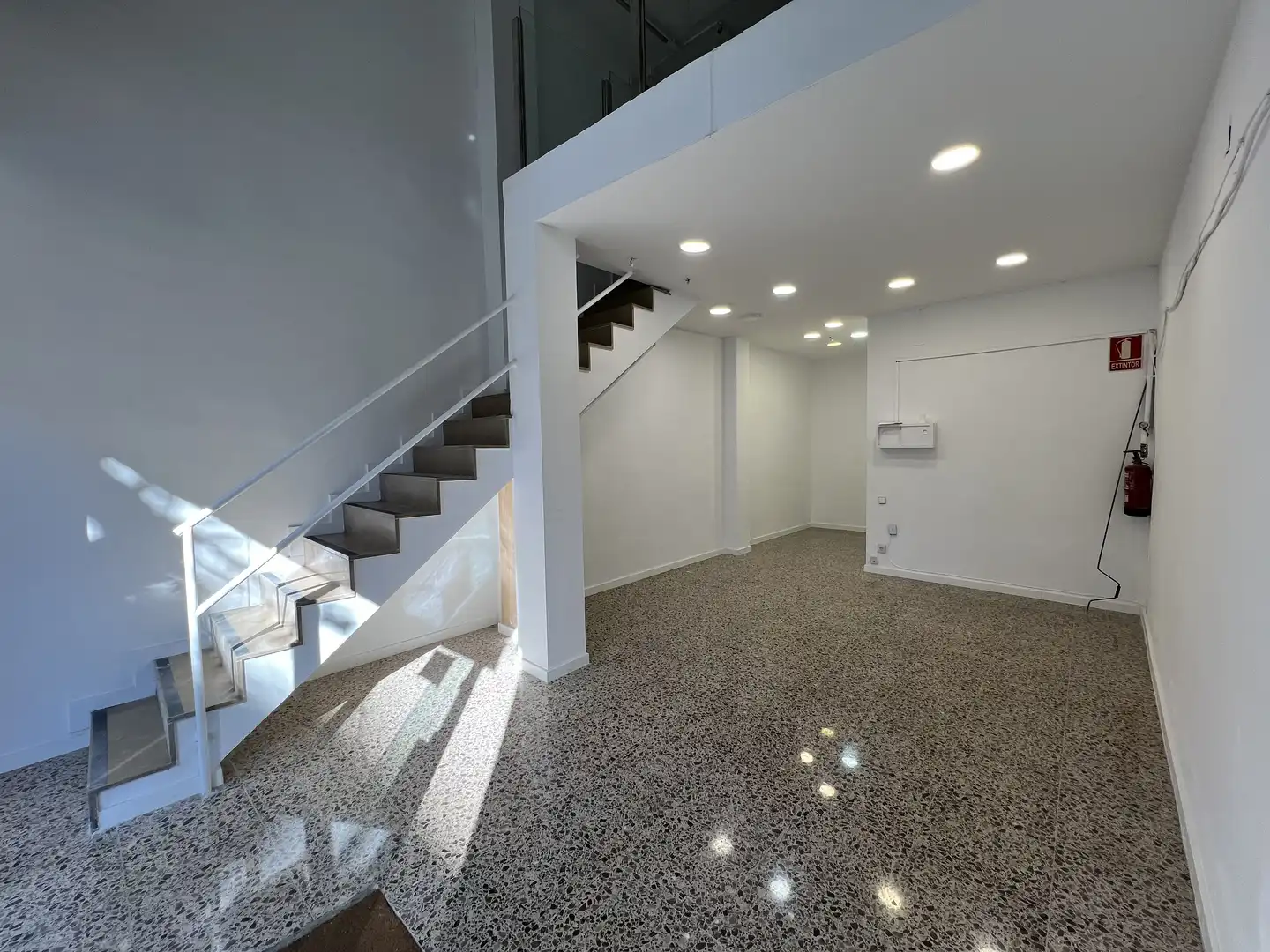 Commercial properties for rent in Carrer de Joan Güell, 111, Barri de les Corts