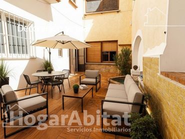 House with balcony for sale in Calle DOCTOR NACHER