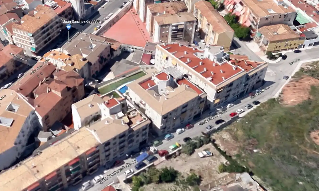 Exterior view of Garage for rent in Linares