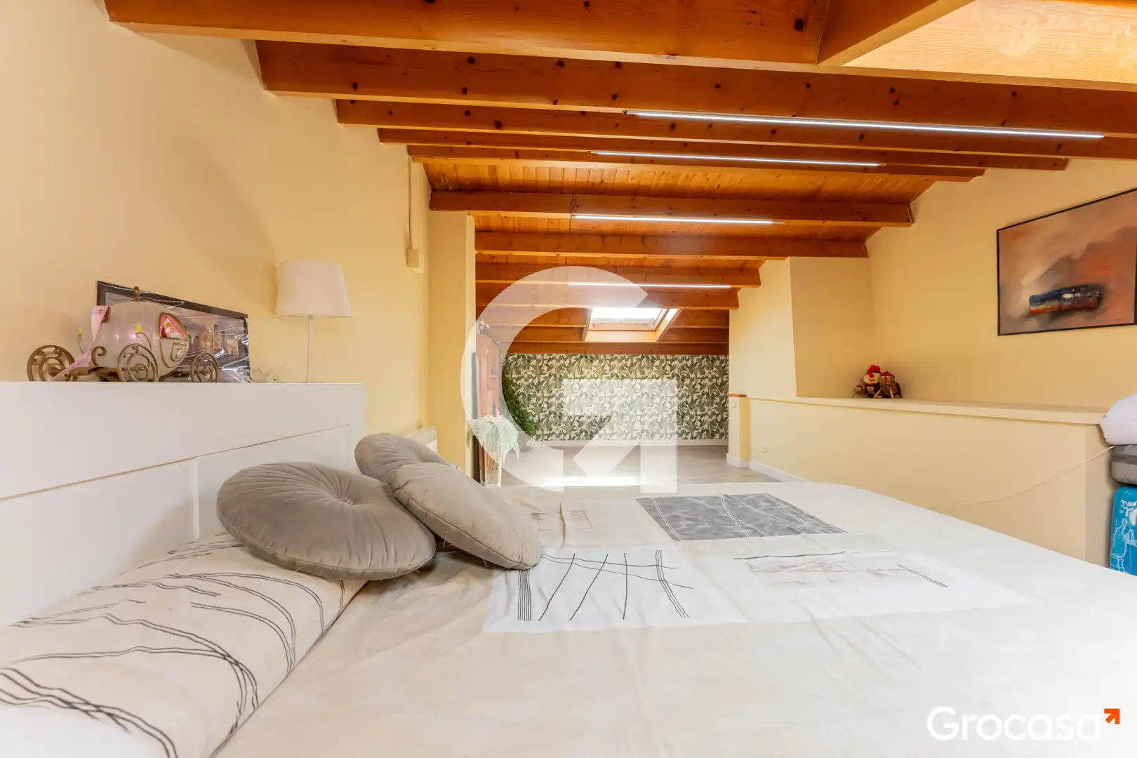 Casa adosada en venda en Cornellà de Llobregat amb Aire condicionat, Calefacció i Terrassa