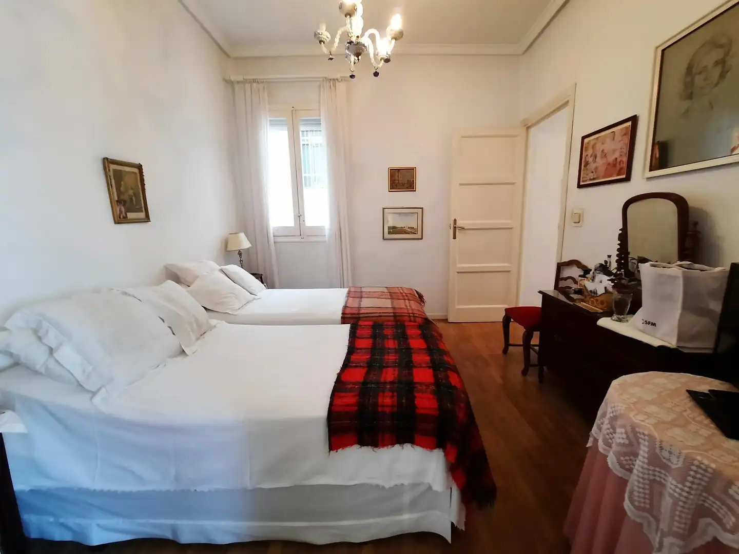 Schlafzimmer von Wohnung zum Verkauf in Madrid mit Klimaanlage, Heizung und Parkett