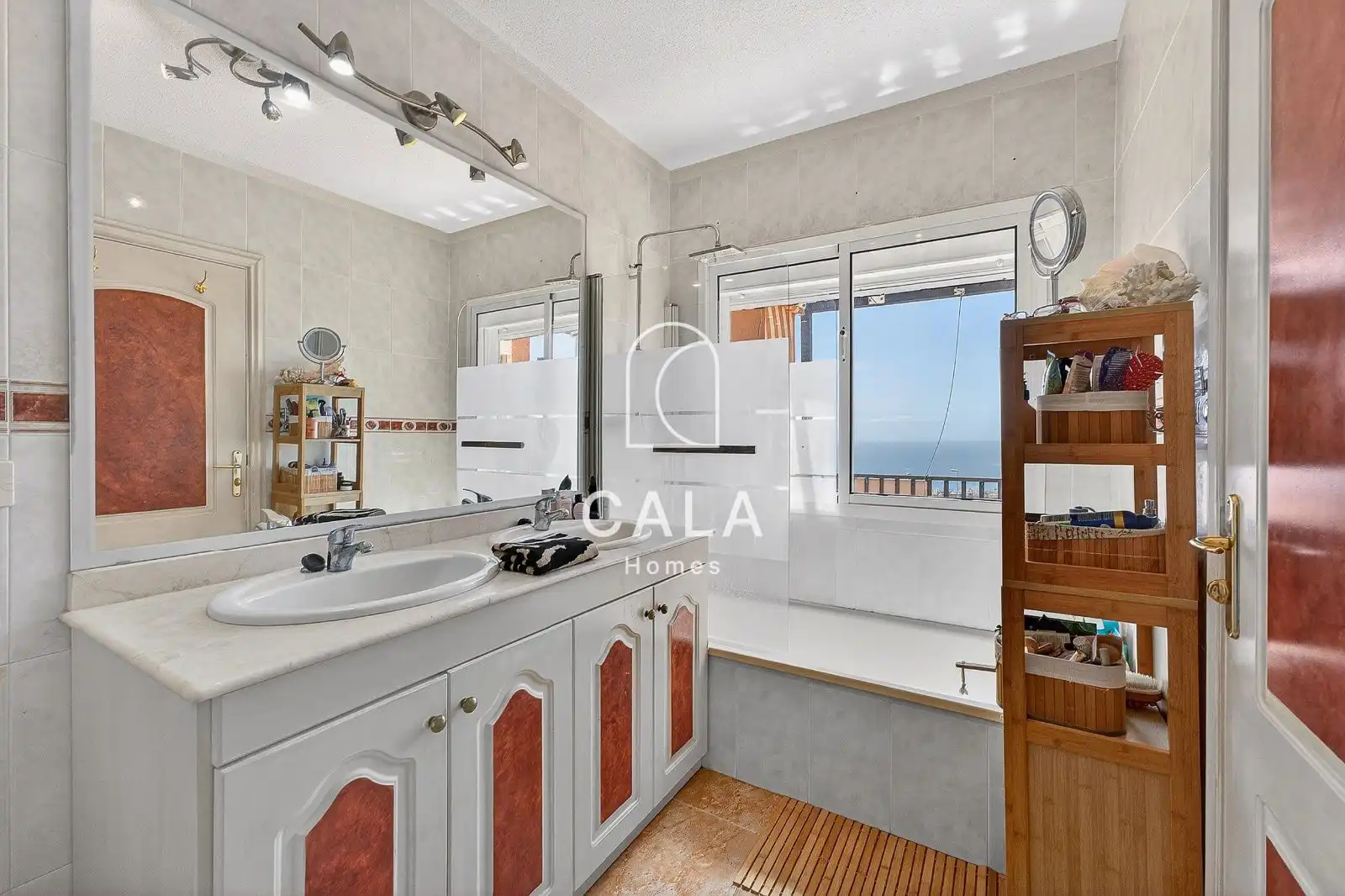 Baño de Casa adosada en venta en Adeje con Jardín privado, Terraza y Trastero