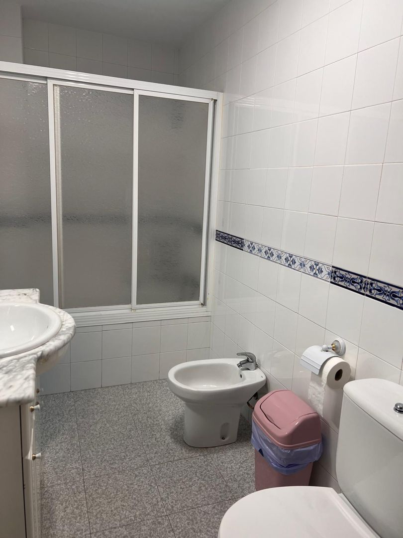 Bathroom of Flat to rent in Ronda  with Furnished and Pets allowed