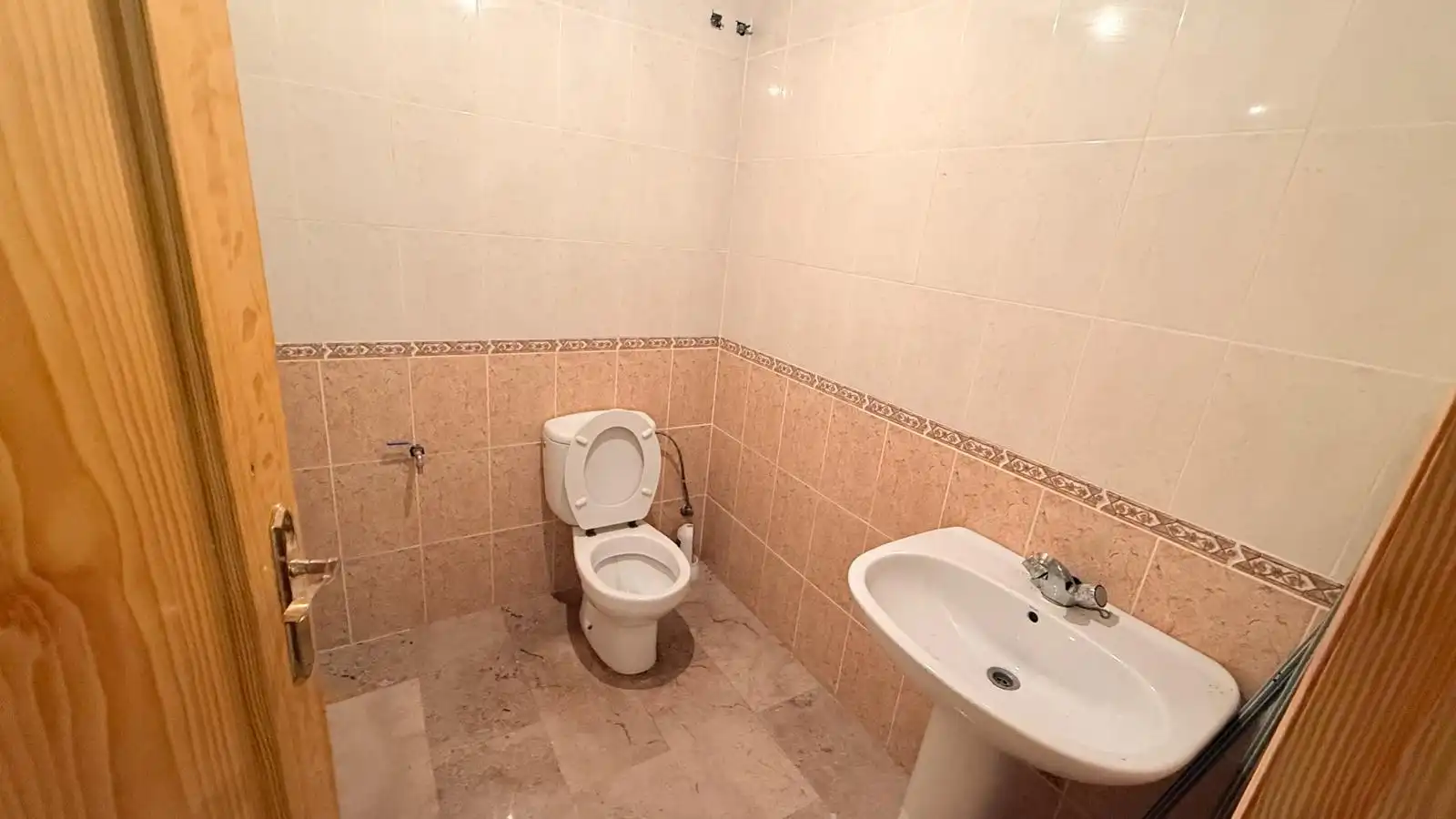 Local comercial de lloguer a Calle Jacinto Benavente, imagen 8