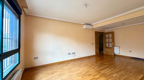 Foto 4 de Casa adosada en venda a Calle Cueva de Atapuerca, 27, Nuevo Cáceres, Cáceres Capital