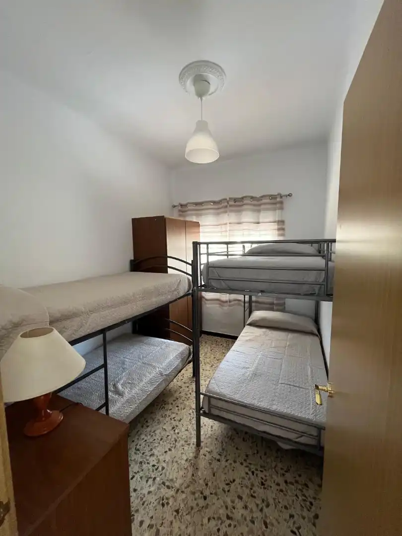 Habitación de Finca rústica en venta en Isla Mayor con Aire acondicionado, Jardín privado y Piscina