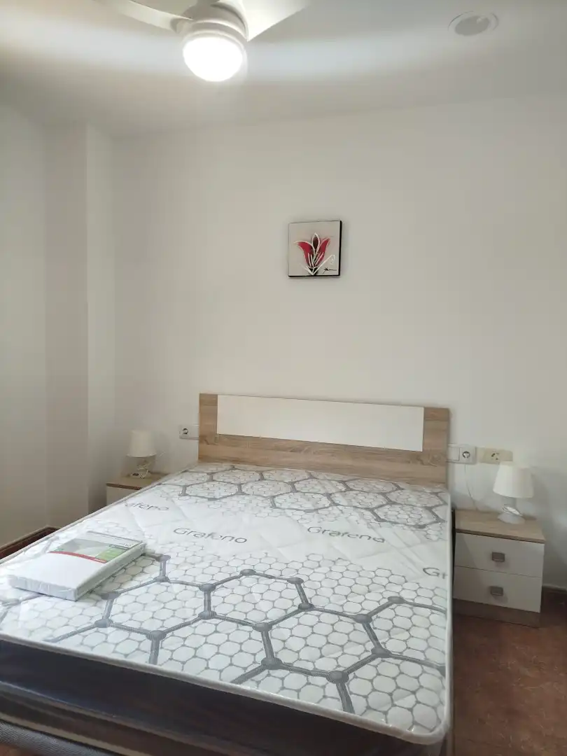Dormitori de Apartament de lloguer en Murcia amb Aire condicionat, Calefacció i Traster