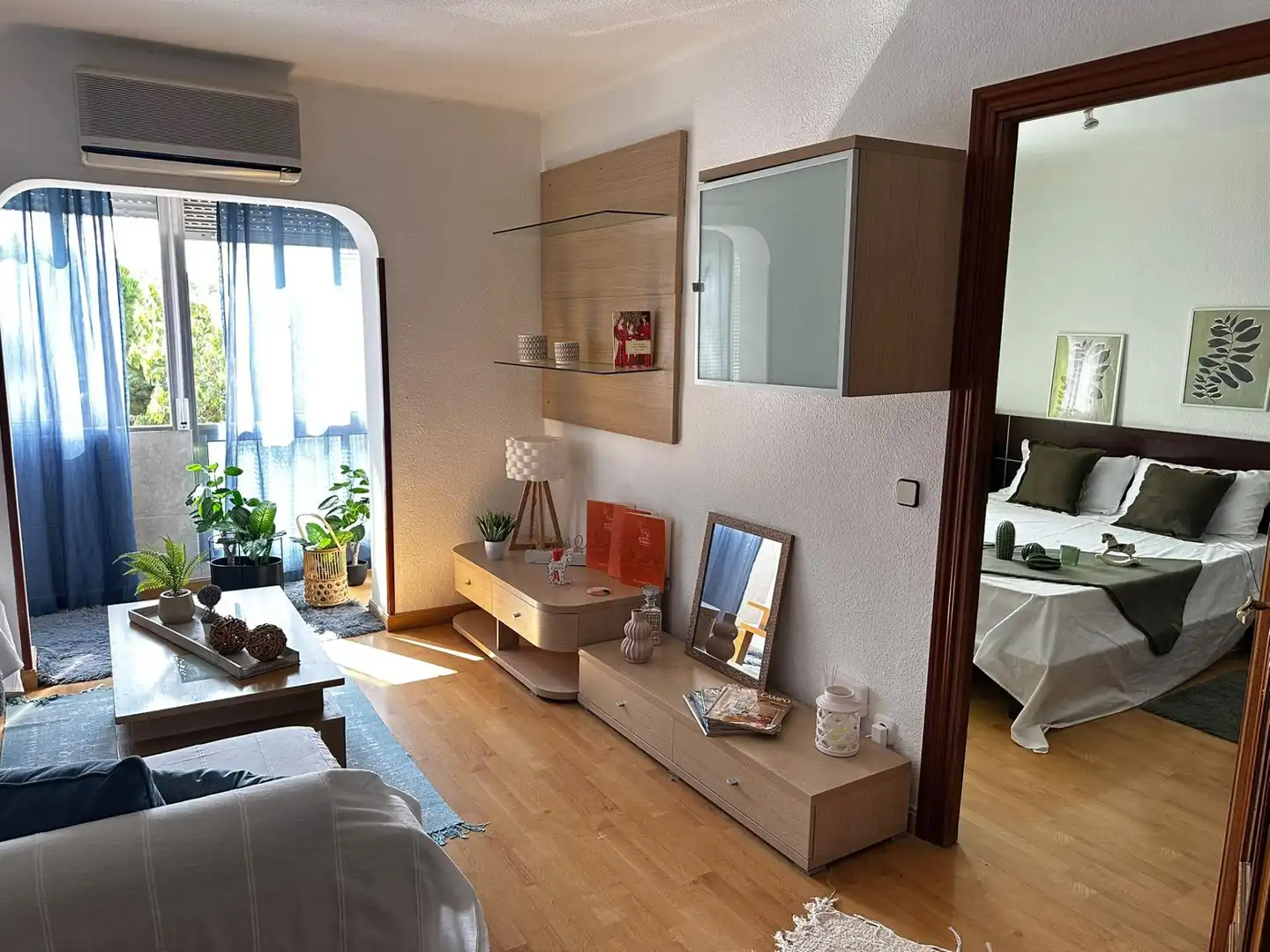 Sala d'estar de Pis en venda en Madrid amb Calefacció i Terrassa
