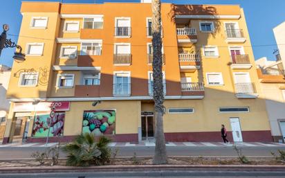 Vista exterior de Pis en venda en Roquetas de Mar amb Aire condicionat, Calefacció i Terrassa