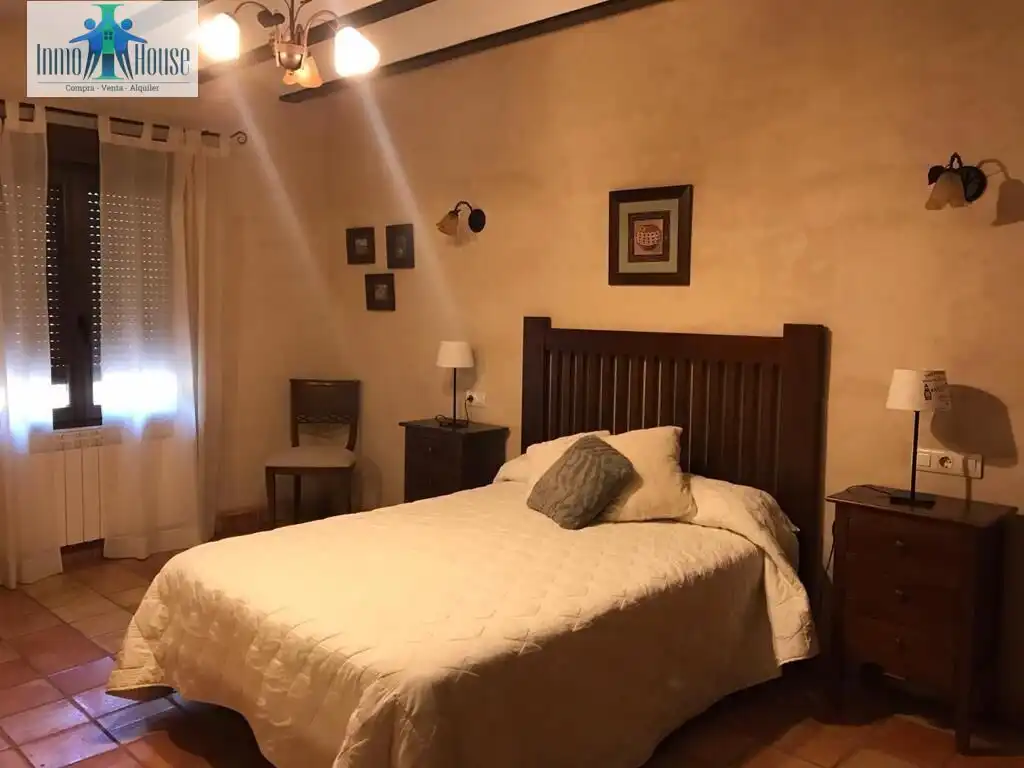 Habitación de Casa o chalet en venta en Alcaraz con Jardín privado y Amueblado