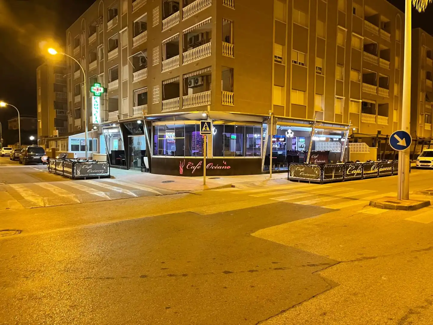 Local comercial en traspaso en Av Ronda 38
