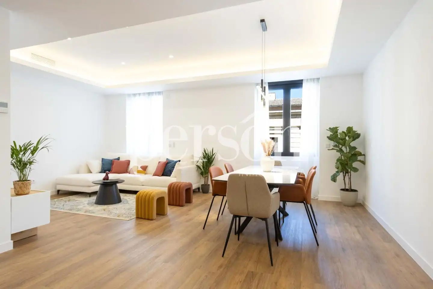Sala d'estar de Pis en venda en Valencia amb Aire condicionat, Parquet i Moblat