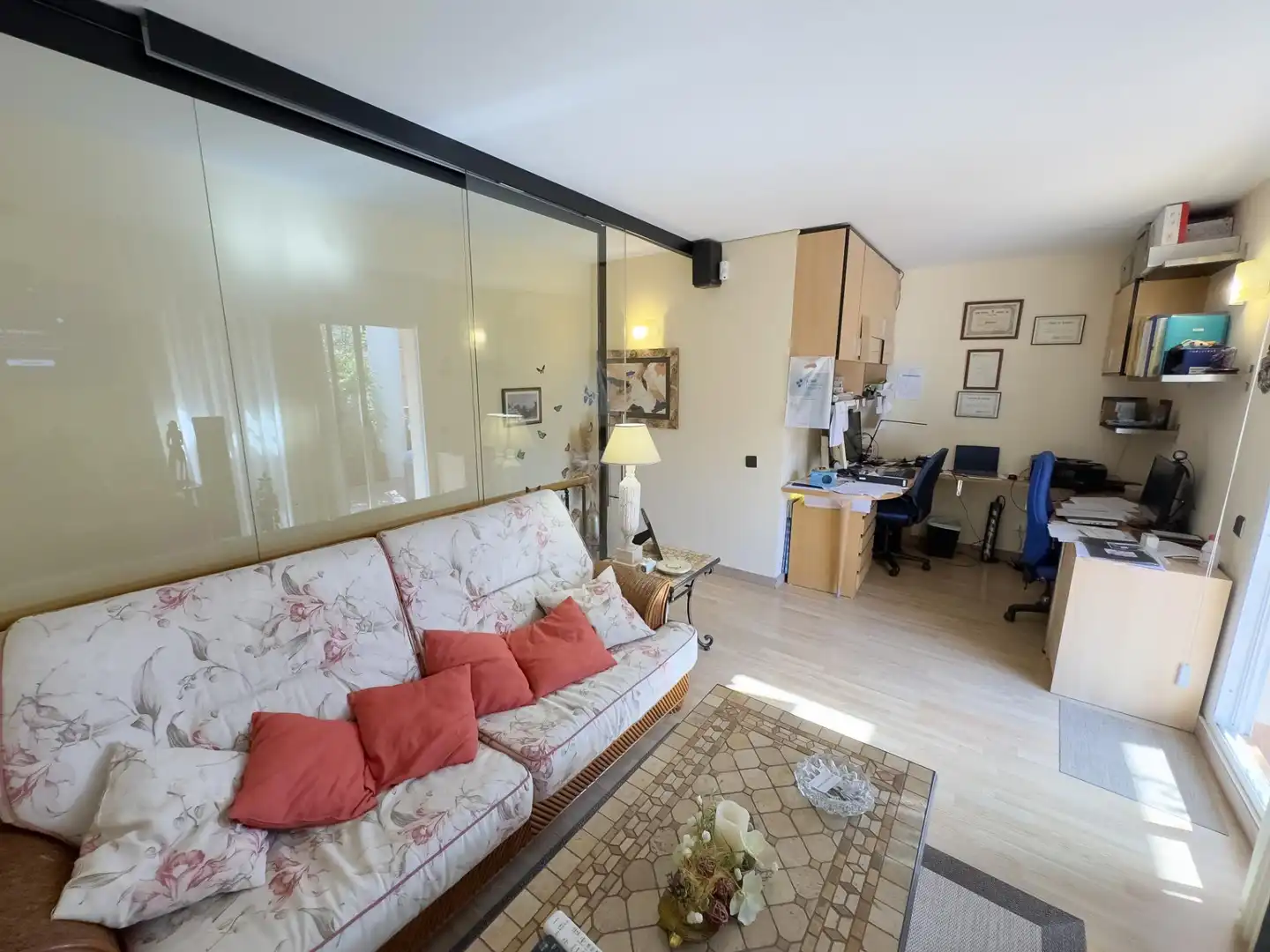 Sala de estar de Dúplex en venta en Viladecans con Aire acondicionado, Calefacción y Parquet