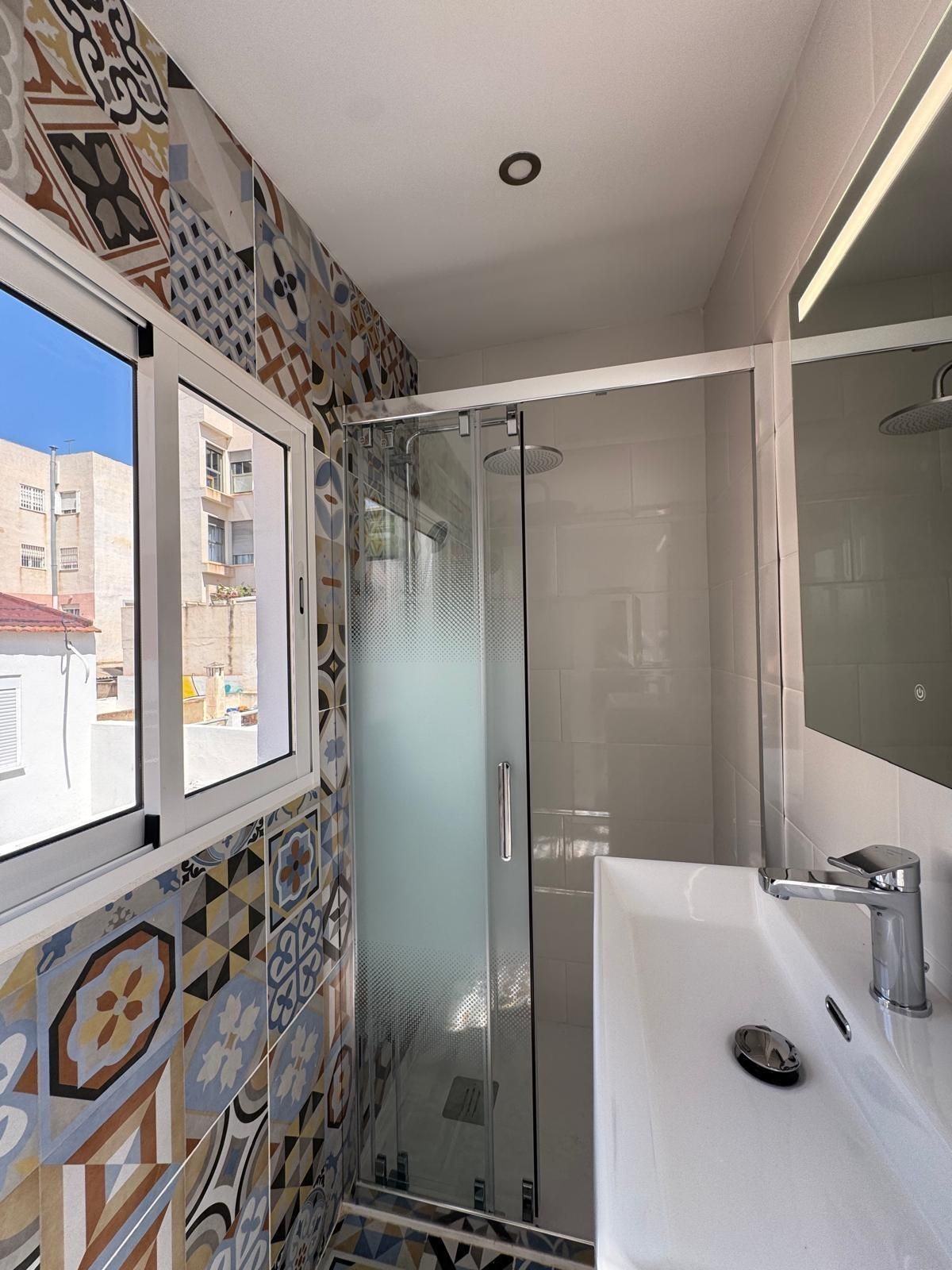 Baño de Casa adosada en venta en Torrevieja con Aire acondicionado, Terraza y Trastero