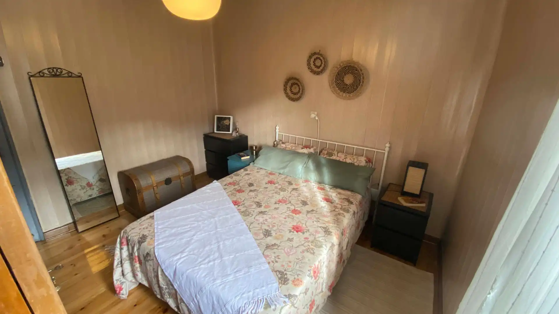 Schlafzimmer von Einfamilien-Reihenhaus zum Verkauf in San Martín del Rey Aurelio mit Privatgarten, Terrasse und Möbliert
