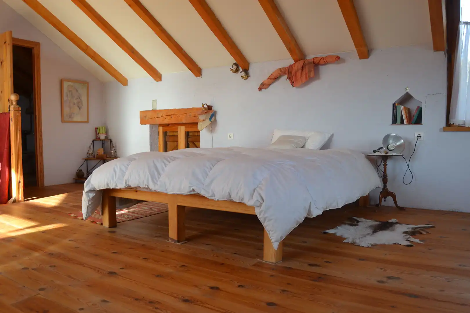 Schlafzimmer von Haus oder Chalet zum Verkauf in Aisa mit Heizung und Privatgarten