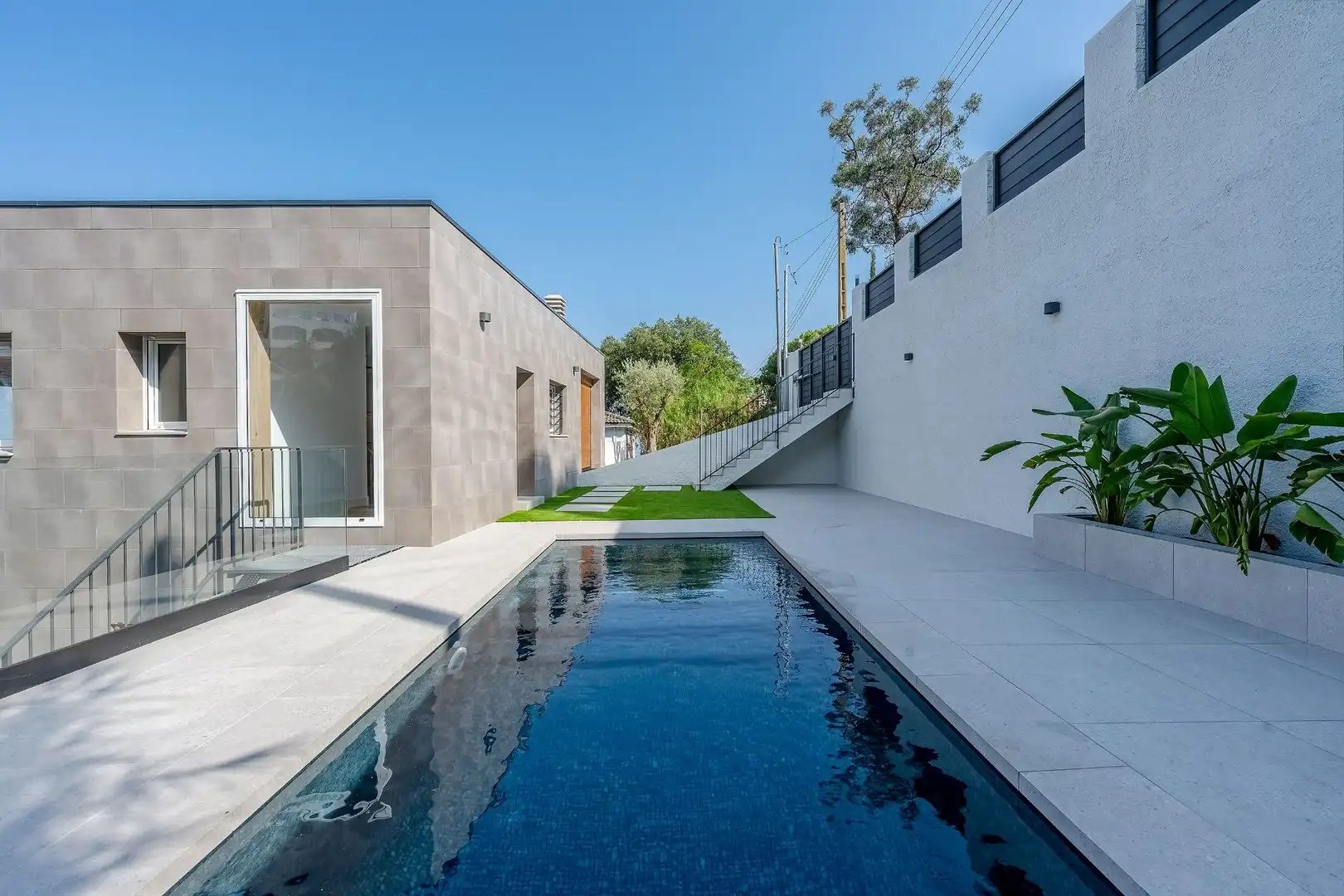 Piscina de Casa o xalet en venda en Sant Cebrià de Vallalta amb Aire condicionat, Calefacció i Jardí privat