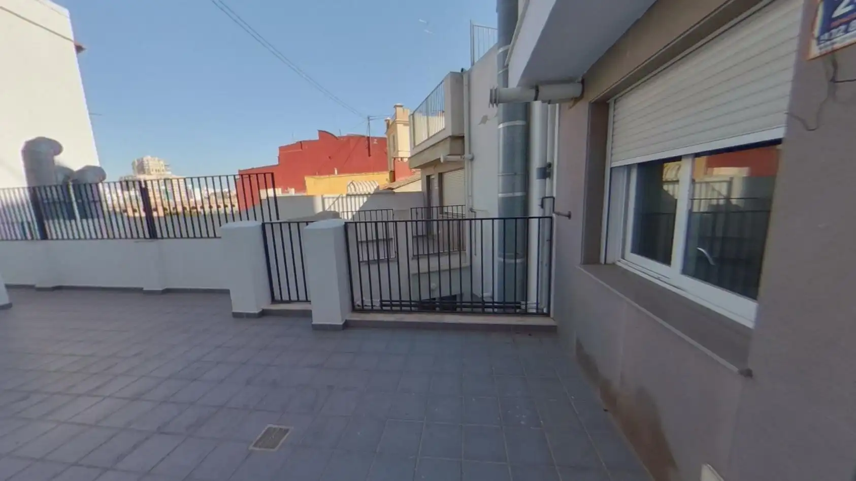 Vista exterior de Àtic en venda en Valencia amb Aire condicionat, Calefacció i Parquet