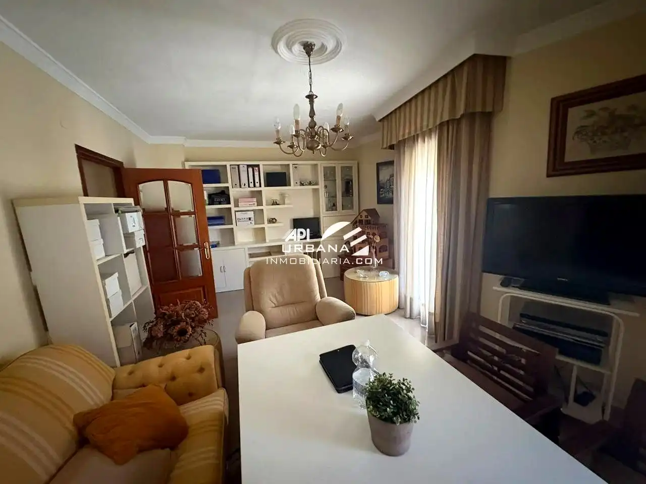 Flat with terrace for sale in Centro, imagen 2