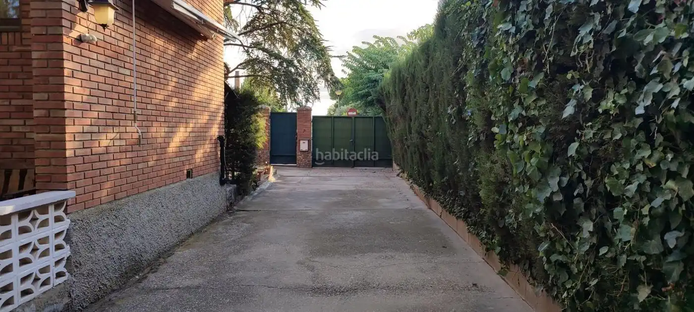 Casa amb piscina en venda a Calle Montes Universales 8, imagen 24