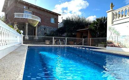 Schwimmbecken von Haus oder Chalet zum verkauf in Sant Pere de Ribes mit Heizung, Privatgarten und Terrasse