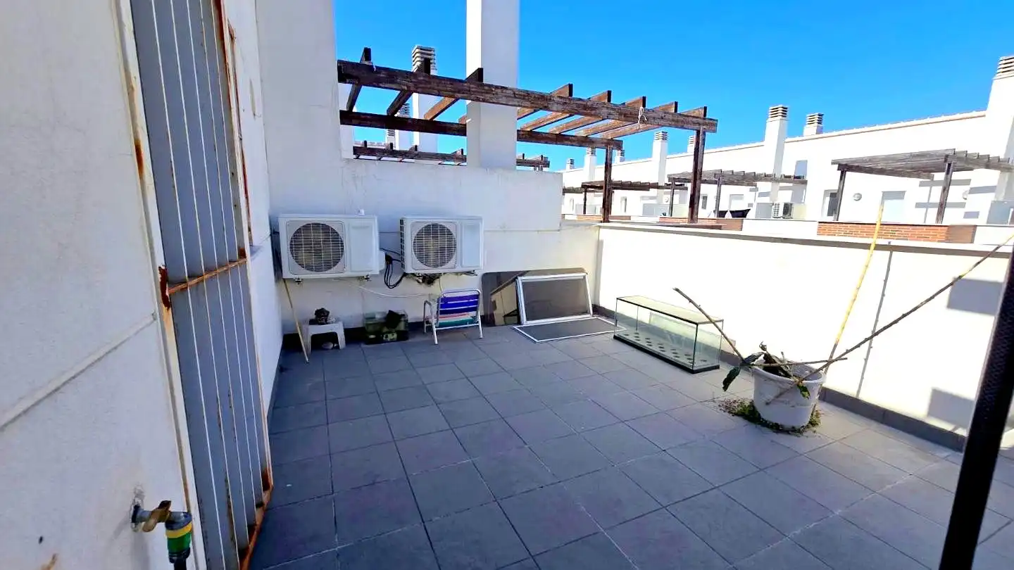Terrassa de Casa adosada en venda en Bellreguard amb Aire condicionat, Terrassa i Traster