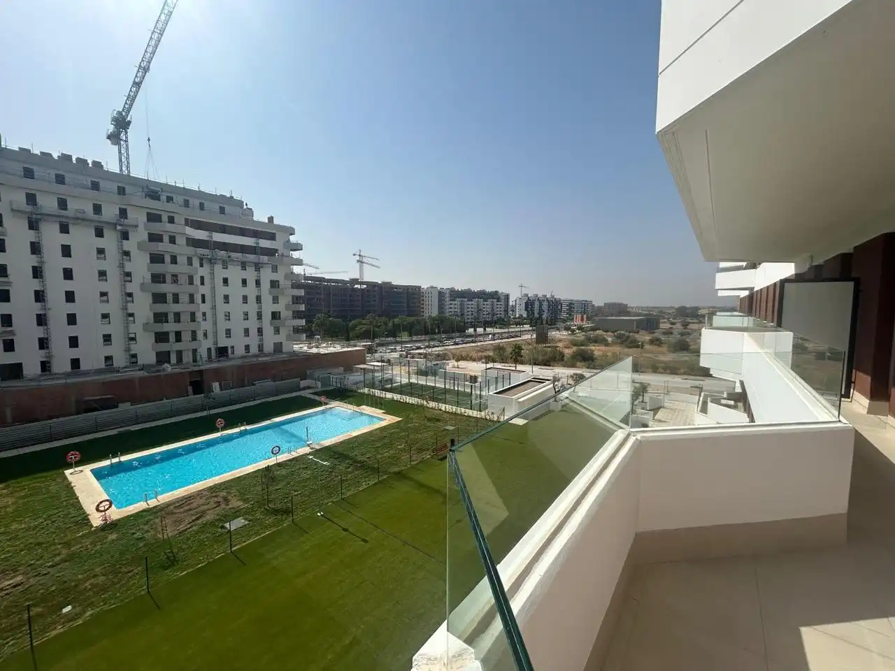 Piscina de Piso en venta en Dos Hermanas con Aire acondicionado, Terraza y Trastero