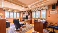 Living room of Single-family semi-detached for sale in Basauri   with Air Conditioner, Heating and Private garden
