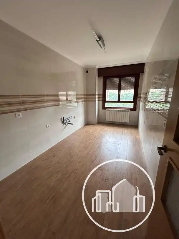 Chalet en venta en Medina de Pomar