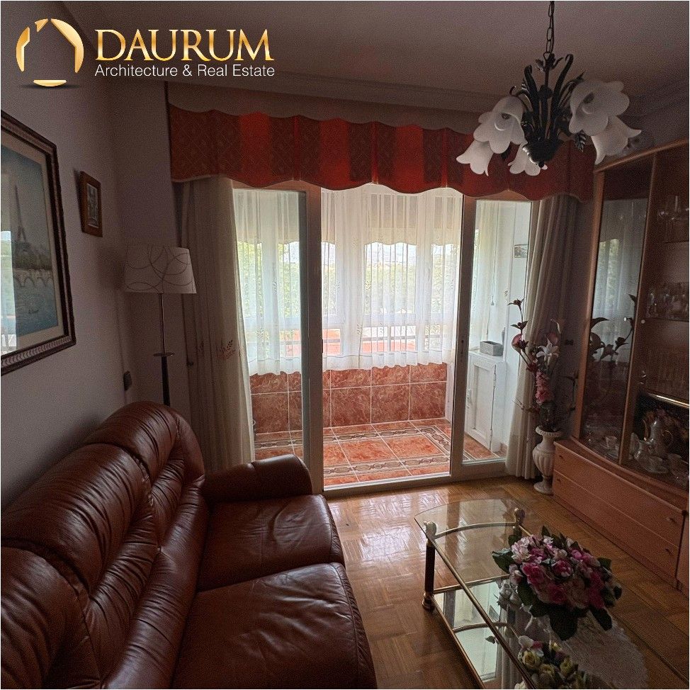 Living room of Flat for sale in San Fernando de Henares  with Heating and Furnished