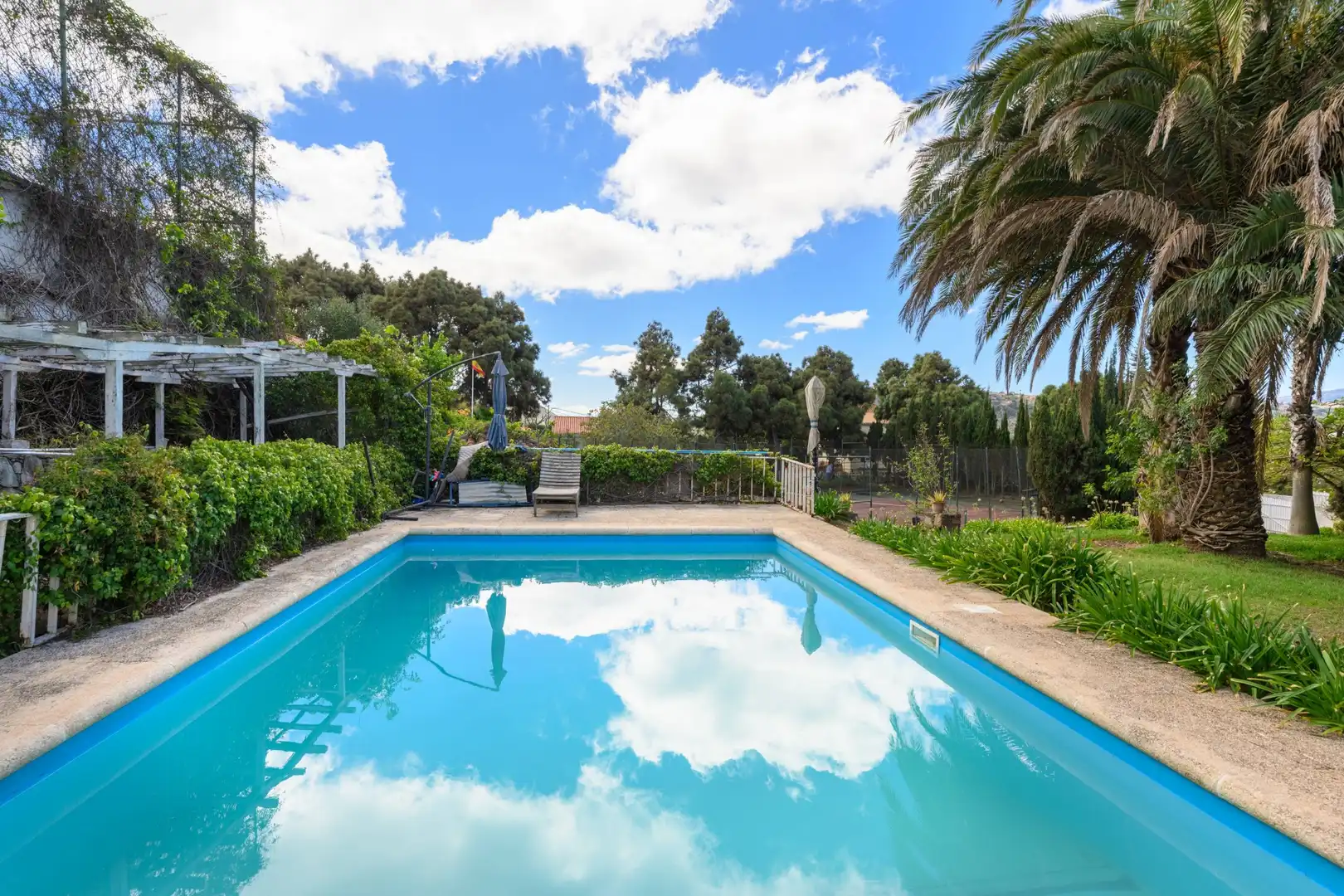 Piscina de Casa o xalet en venda en Santa Brígida amb Calefacció, Jardí privat i Terrassa