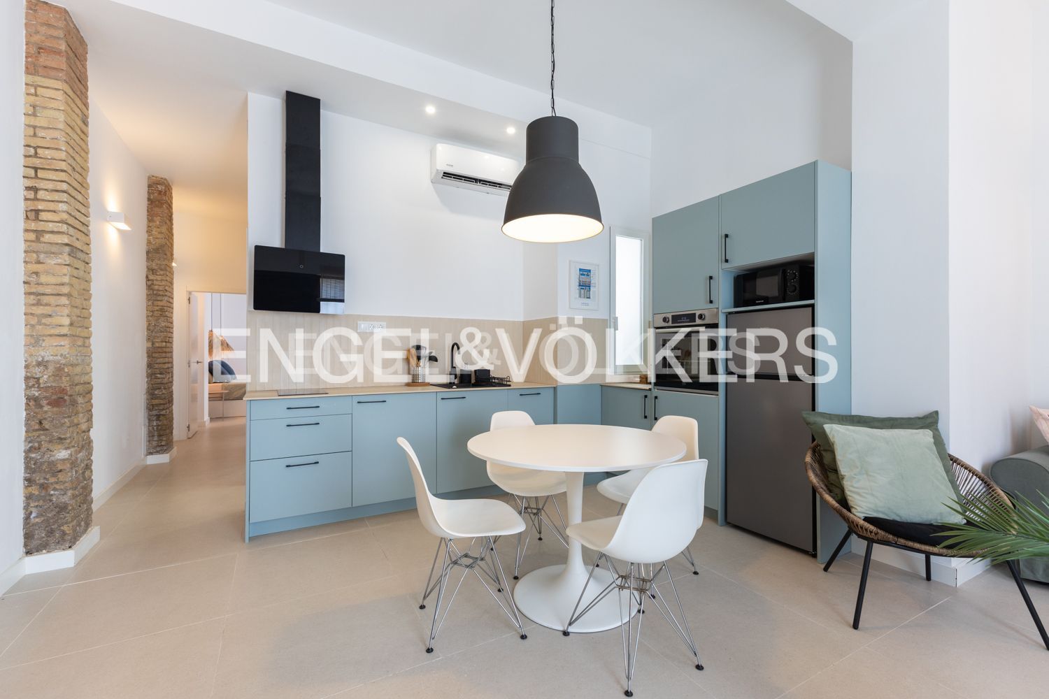 Kitchen of Apartment to rent in  Valencia Capital  with Air Conditioner, Heating and Terrace