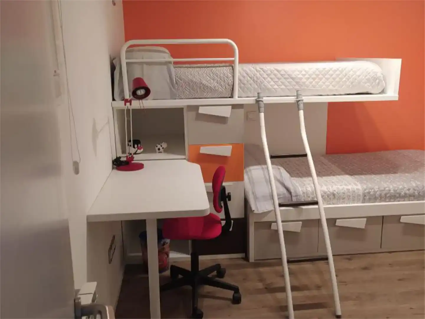 Habitación de Piso de alquiler en Donostia - San Sebastián  con Aire acondicionado, Amueblado y Balcón